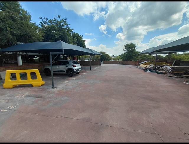 335M² OFFICE TO LET IN HALFWAY HOUSE